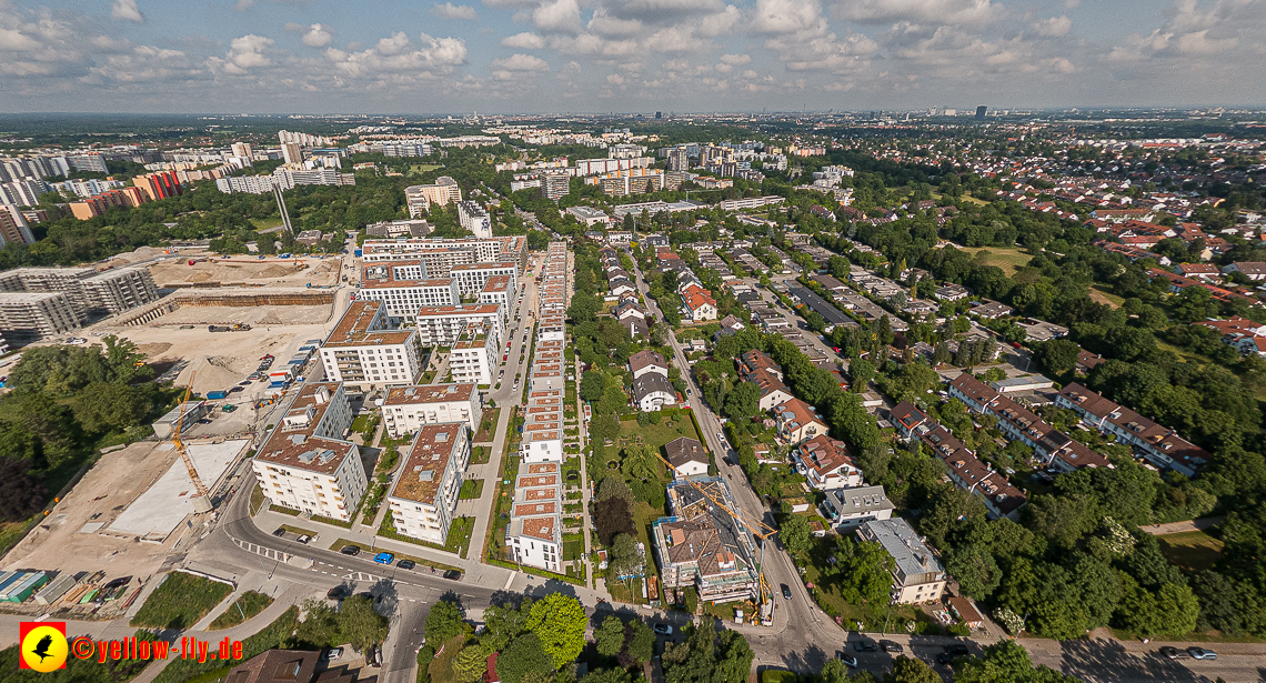 07.06.2023 - Aktuelle Luftbilder aus dem Alexisquartier und Pandion Verde in Neuperlach in München